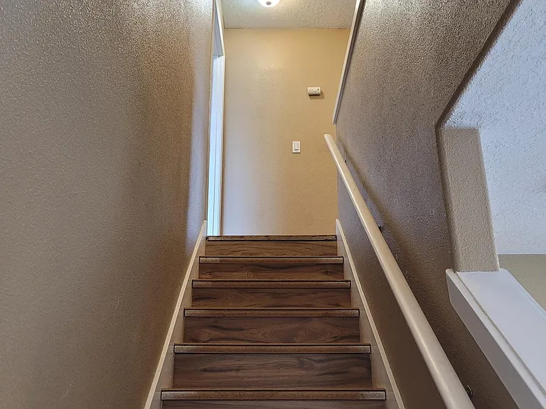 1528 Boulder Creek St SE — Photo 9