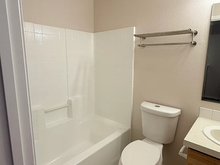 14031 Carolina St — Photo 28