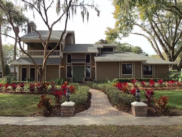 1st image of 929 Versailles Cir