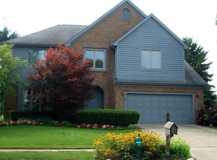 5689 Sells Mill Dr, Dublin, OH 43017