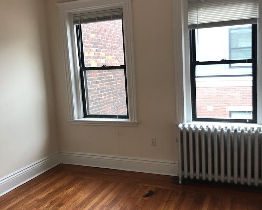 2nd image of 25 Park Dr #54