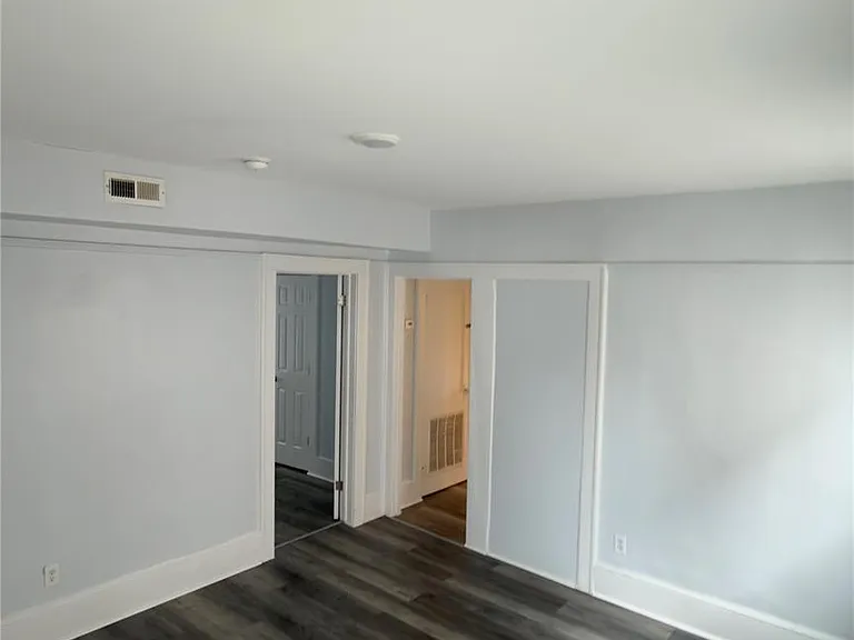 21 Hoffman Ave #1 — Photo 4