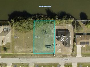 323 NE 19th Ter, Cape Coral, FL 33909