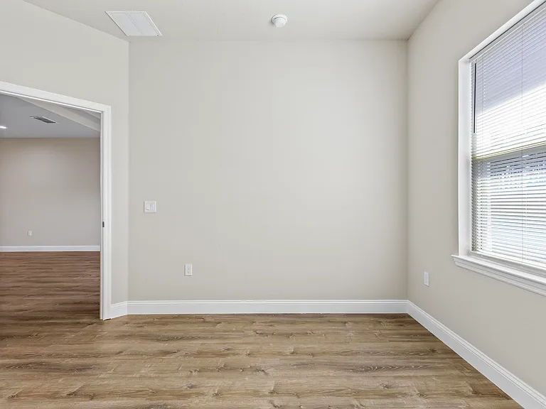 6 Emmons Ln — Photo 8