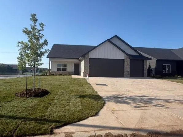 701 N Wheatland Pl, Wichita, KS 67235