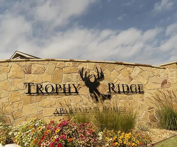 Trophy Ridge Apartments — Photo 2