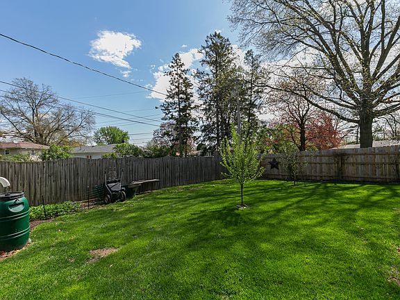 5th image of 2417 Hickory Grove Rd