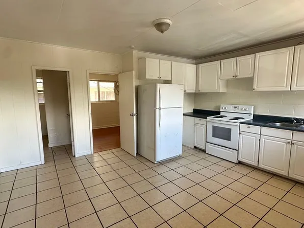 302 Ohai Pl, Wahiawa, HI 96786