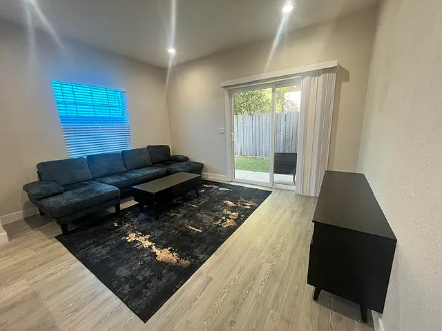 2985 San Jose Way #1 — Photo 17