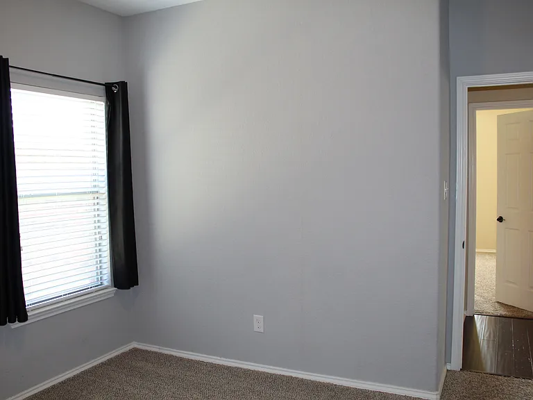 1322 Oriole Ct — Photo 23
