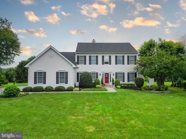 104 Davenport Dr, Chesterfield, NJ 08515