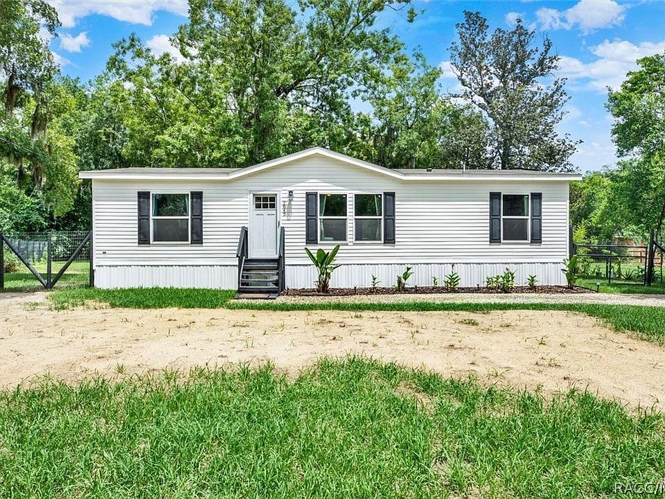 1st image of 2845 N Lakefront Dr