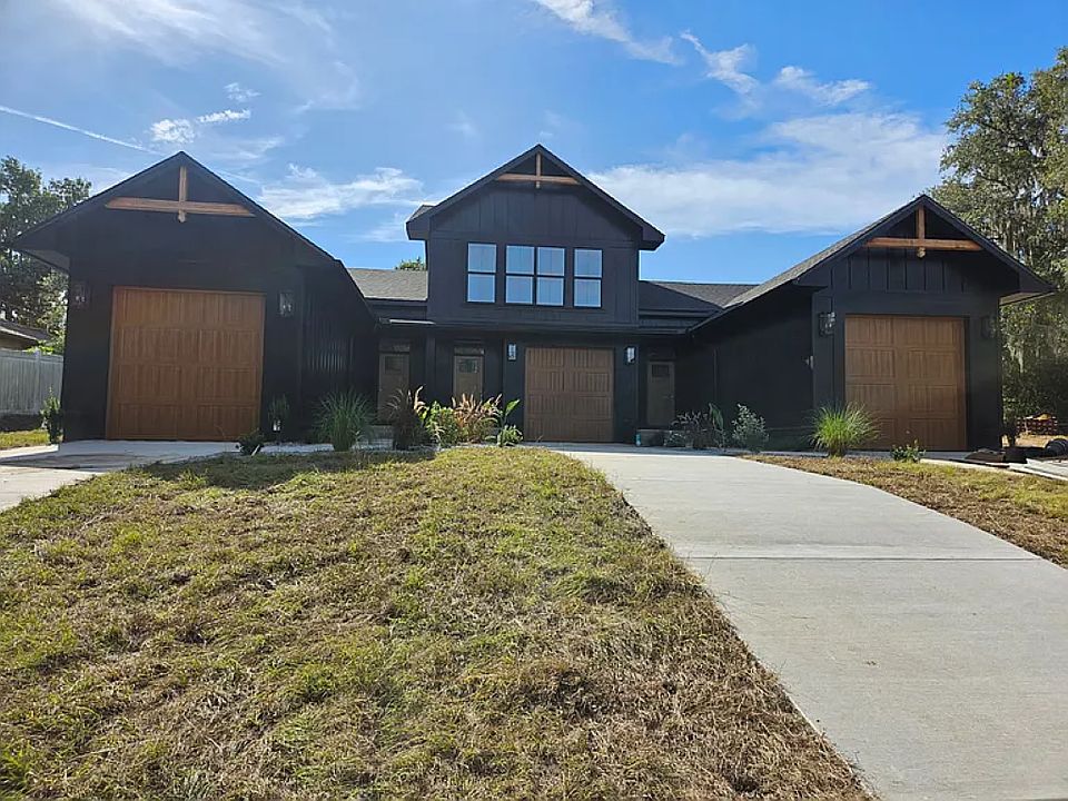 1st image of 209 Cherry Ave