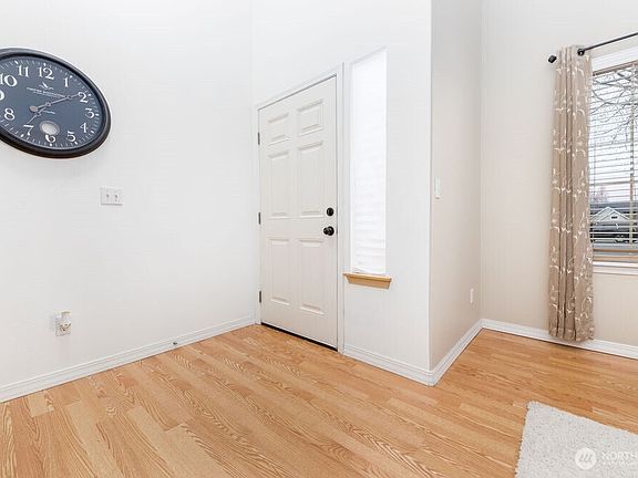 3rd image of 9630 186th Street Ct E