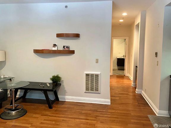 5th image of 725 Pine St APT 201