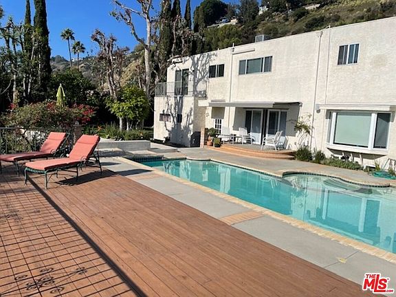 3rd image of 2633 Zorada Dr