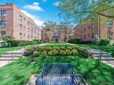 15 Canterbury Road #C23, Great Neck, NY, 11021