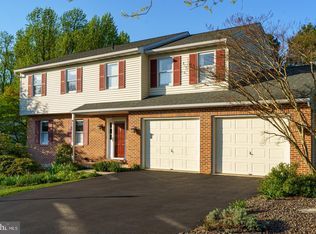 9 Northridge Dr W, Mohnton, PA 19540