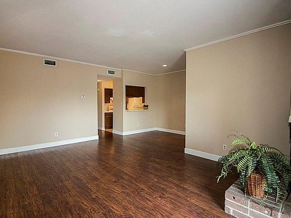 2nd image of 4001 Nasa Pkwy APT 218
