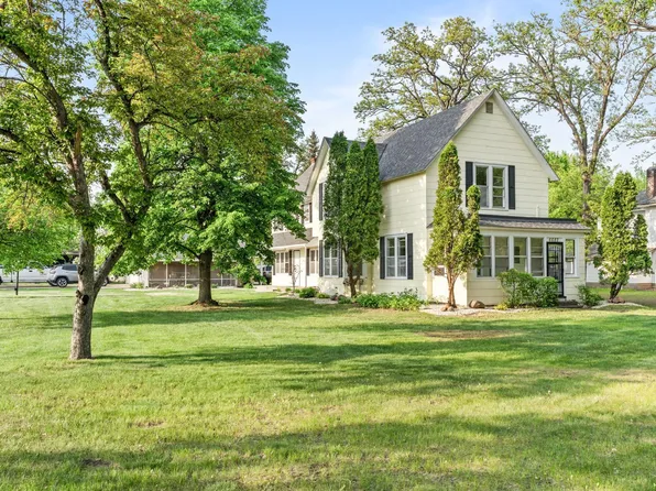 6682 Main St, North Branch, MN 55056