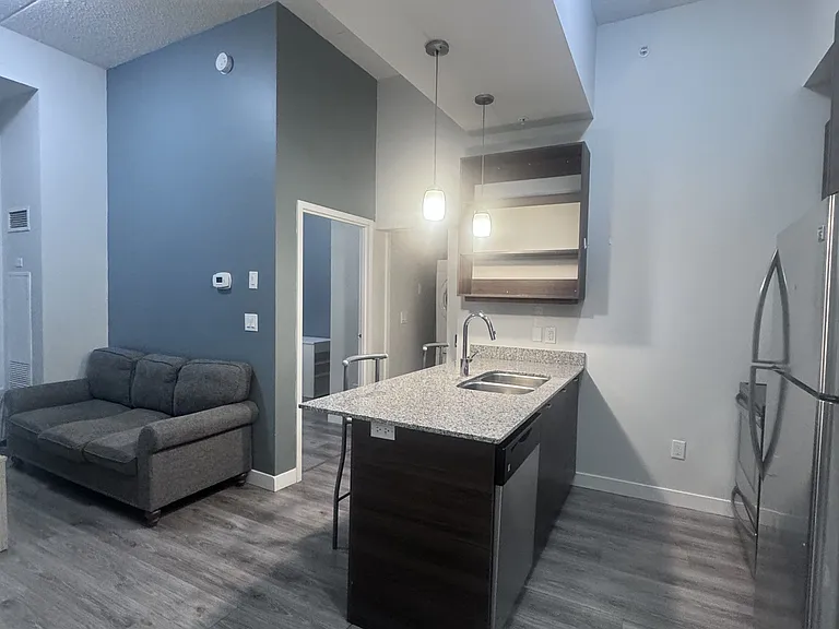 318 Spruce St #406 — Photo 10