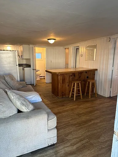 2 bed, $2,000 — Photo 1