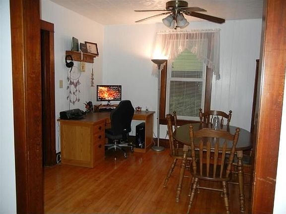 5th image of 366 Midland Ave