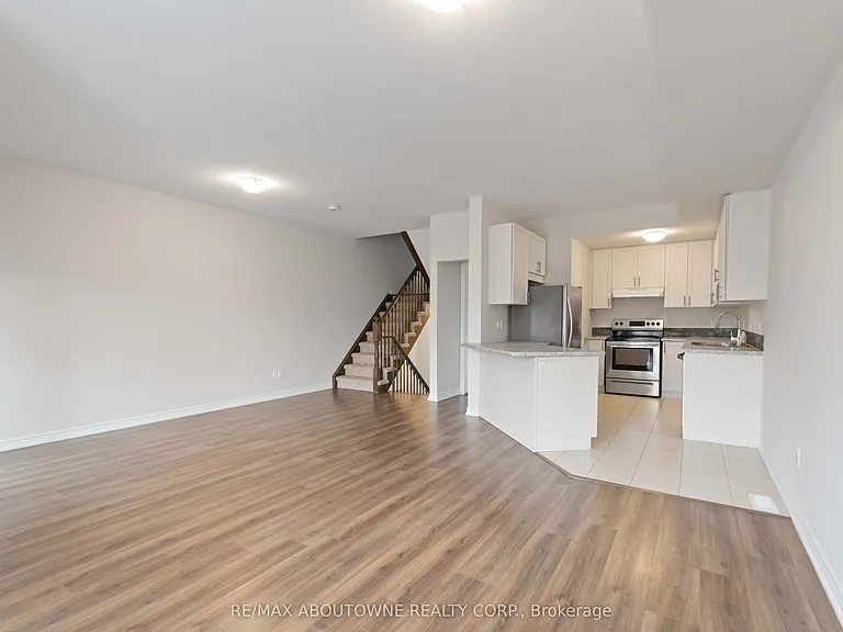 219 Dundas St E #27 — Photo 10