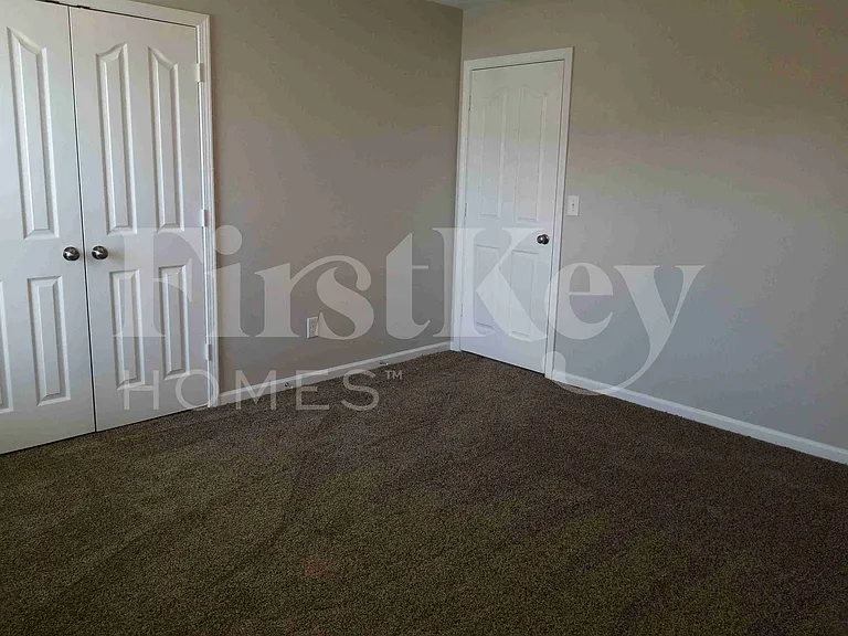1309 Waldridge Ct — Photo 37