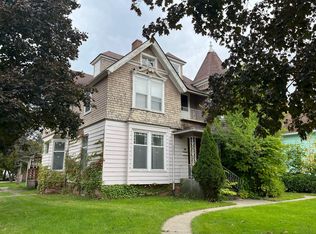 519 Douglas Ave, Elgin, IL 60120