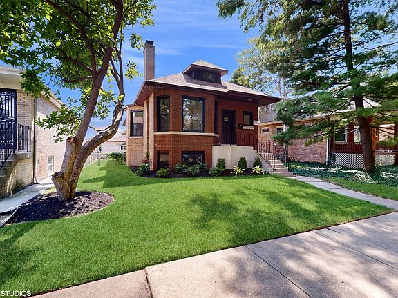 2nd image of 5535 W Leland Ave