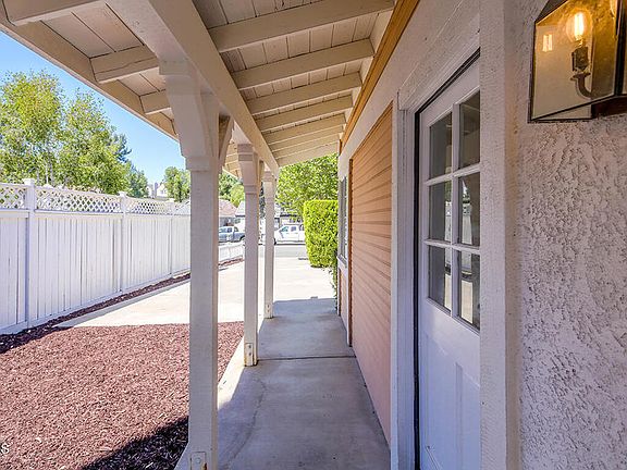 4th image of 23867 Falconer Dr
