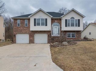 206 Forest Ridge Ct, Glen Carbon, IL 62034