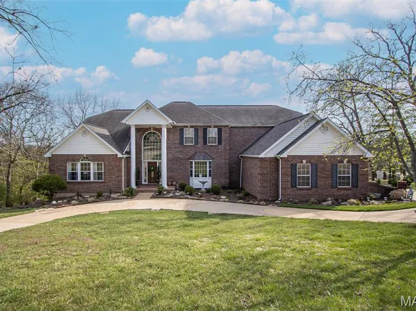 10020 Bauer Rd, Saint Louis, MO 63128