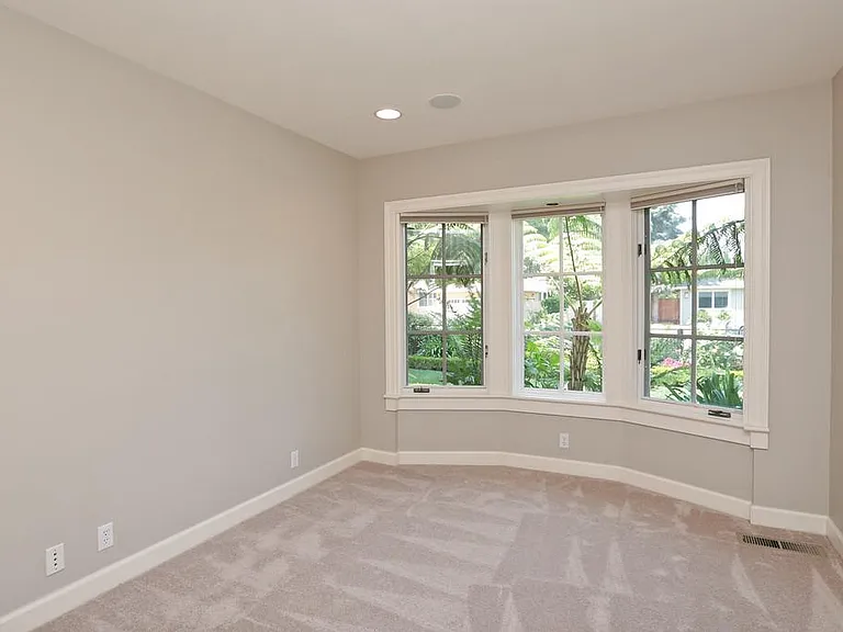 406 E Edith Ave — Photo 4