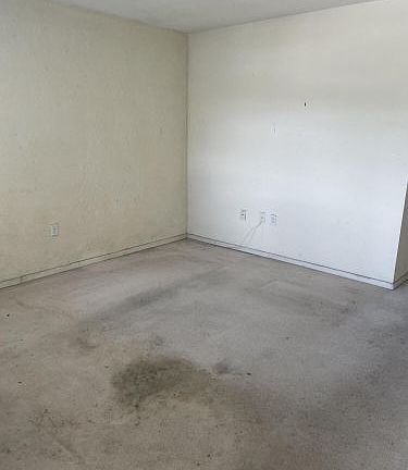 3rd image of 2170 Knox Mc Rae Dr #37