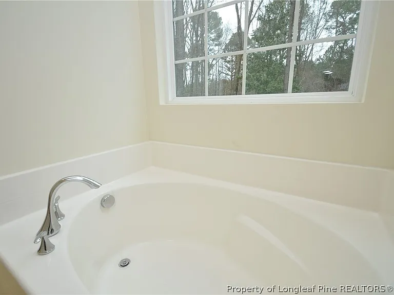 643 Briarcliff St — Photo 36