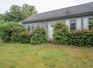 494 W River Rd, Hooksett, NH 03106