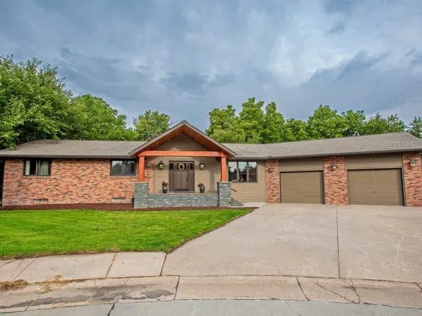 223 S Blaine Ave, Minden, NE 68959