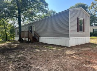 212 Ridgewood Dr, Centerville, GA 31028