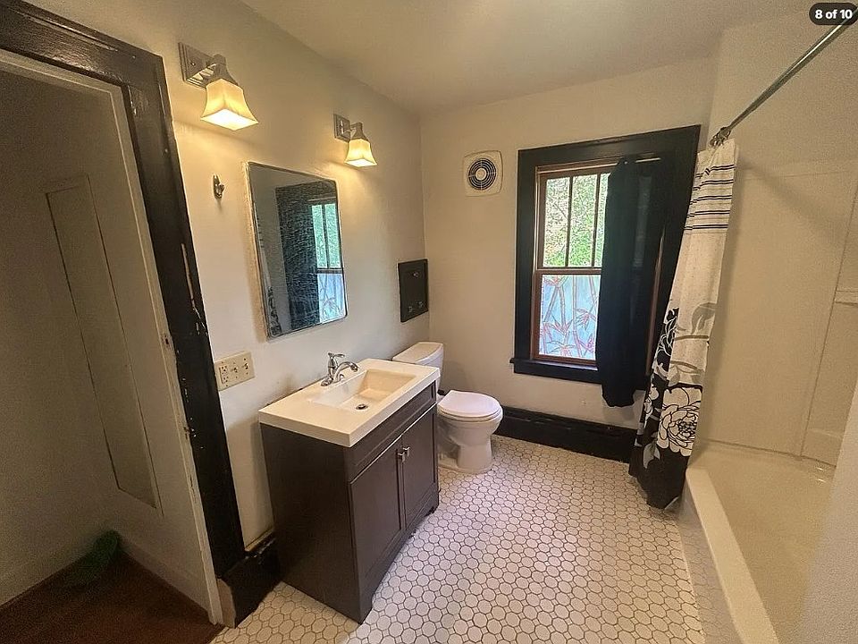 2nd image of 214 Burnham Dr