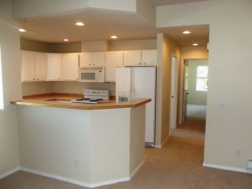 2nd image of 6515 134th Pl SE Unit G3