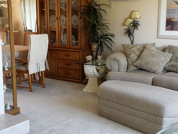 Living room/dining