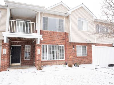 22073 Fairlane Blvd, Trenton, MI, 48183