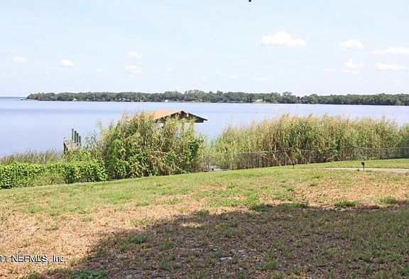 3rd image of 275 RIVER Drive