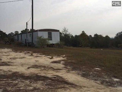 2nd image of 821 Laurel Rd