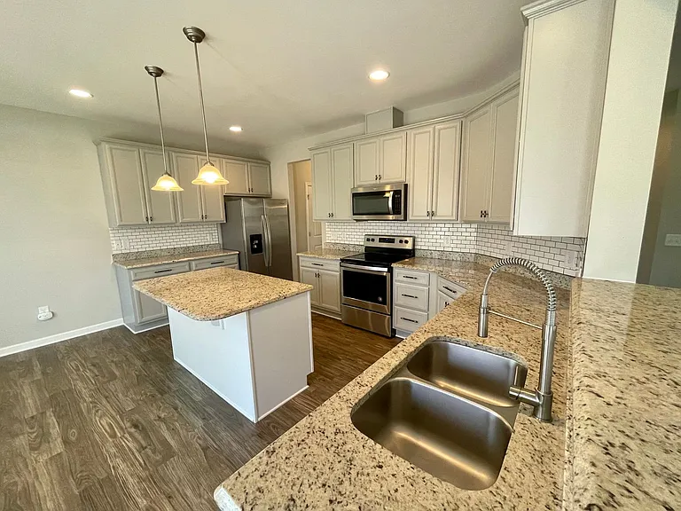 1950 Rubywood St — Photo 12