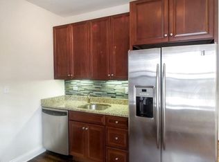 736 W Addison St #1MB, Chicago, IL 60613