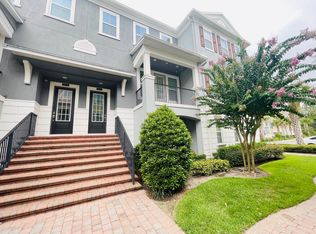 561 Scotia Pl, Orlando, FL 32806