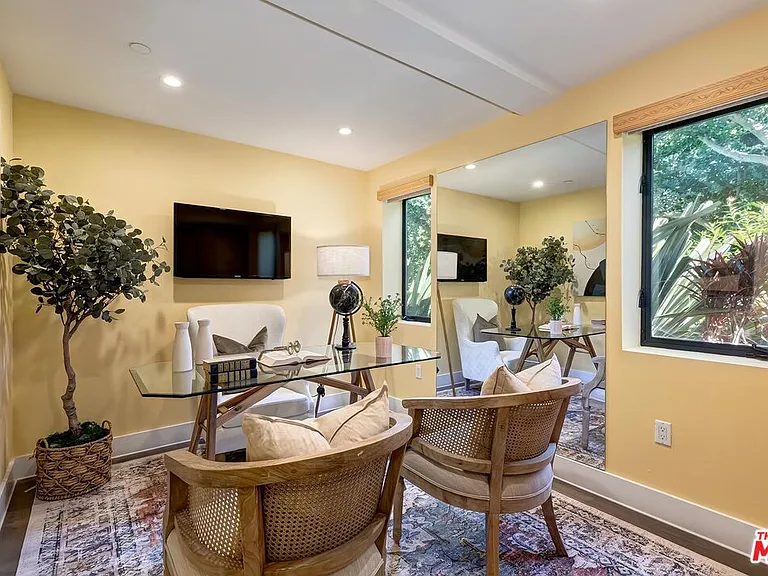 2841 Montcalm Ave — Photo 41